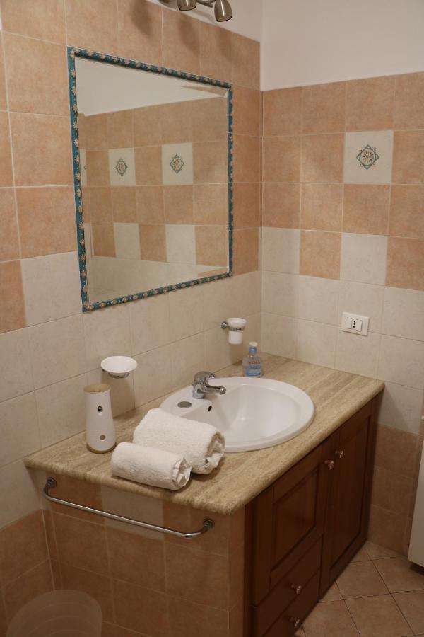 Ferienwohnung La Casa Di Magiu Terrasini Exterior foto